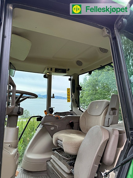 John Deere 6120M 8 of 9