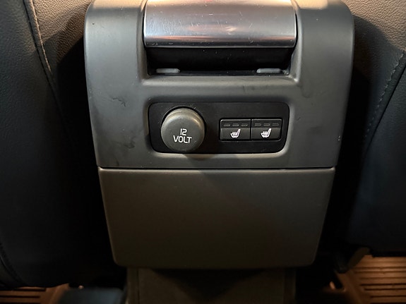 Volvo XC70 16 of 22