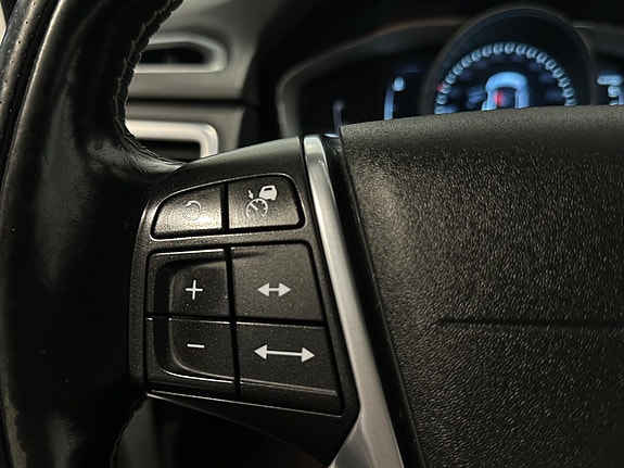 Volvo XC70 20 of 28
