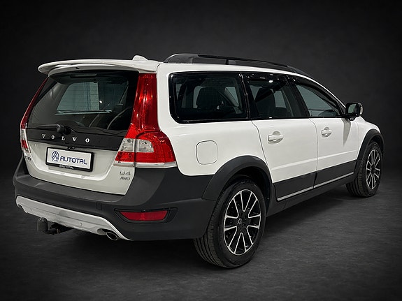 Volvo XC70 8 of 28