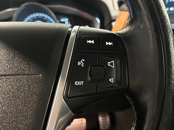Volvo XC70 21 of 28