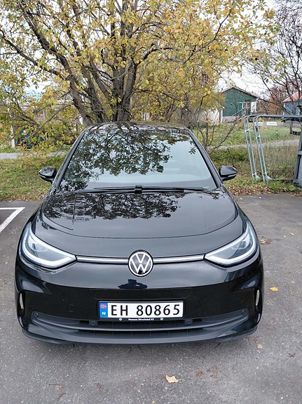 Volkswagen ID.3 2 of 4