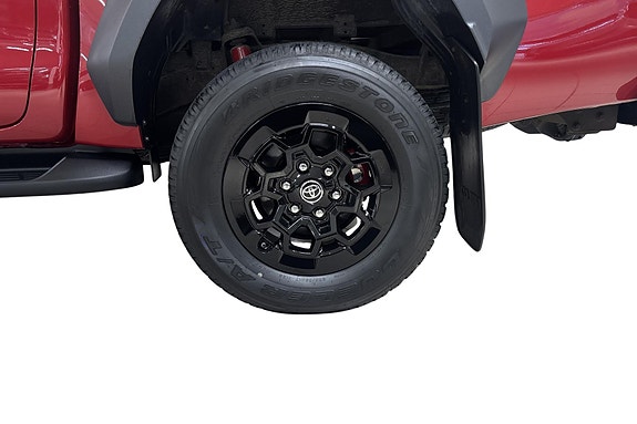 Toyota HiLux 20 of 21