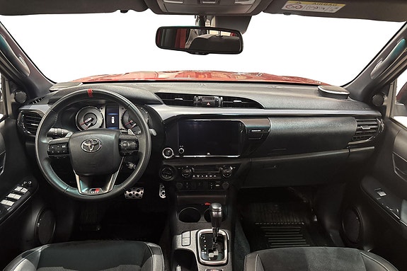 Toyota HiLux 10 of 21