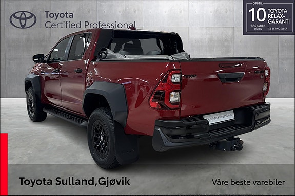 Toyota HiLux 3 of 21
