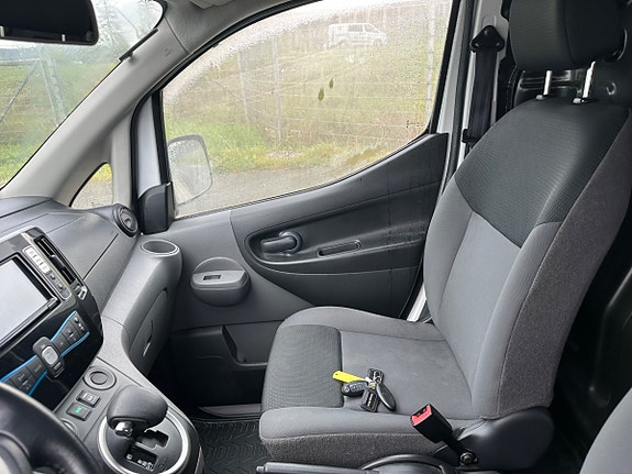 Nissan e-NV200 11 of 21