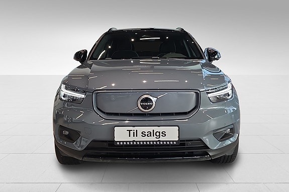 Volvo XC40 9 of 30