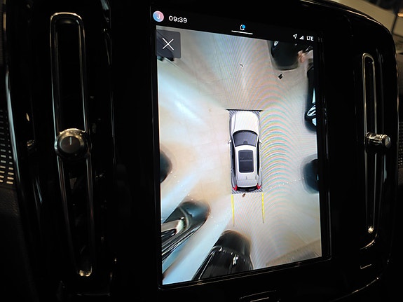 Volvo XC40 26 of 30
