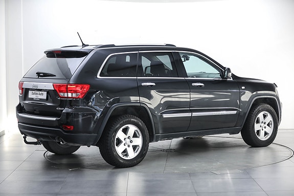 Jeep Grand Cherokee 12 of 30