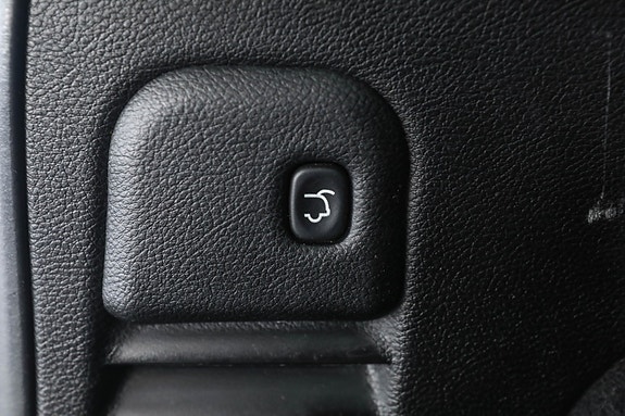 Jeep Grand Cherokee 29 of 30