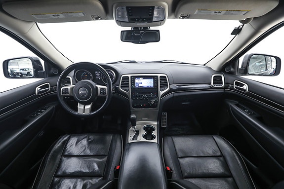 Jeep Grand Cherokee 14 of 30