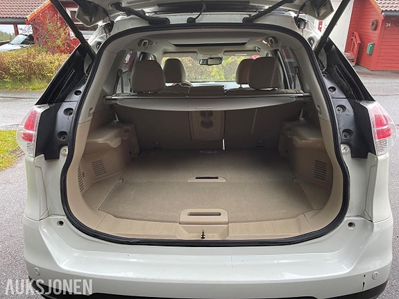 Nissan X-Trail 17 of 30