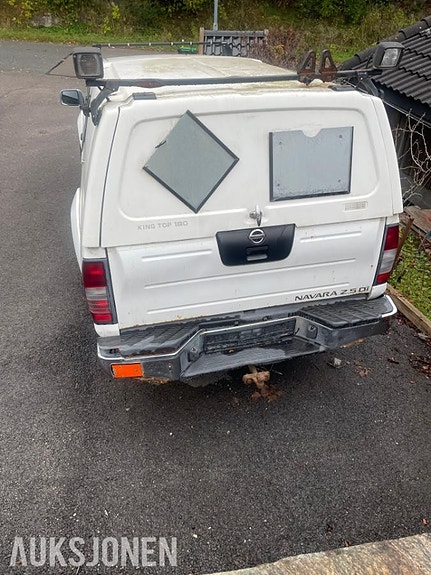 Nissan King Cab 3 of 15