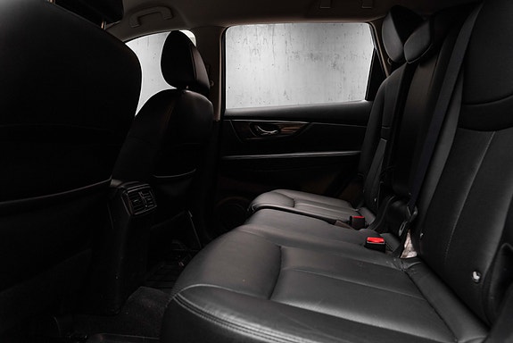 Nissan X-Trail 21 of 27