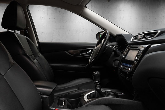 Nissan X-Trail 24 of 27