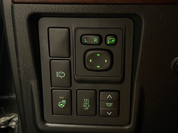 Toyota Land Cruiser 24 of 30