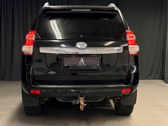 Toyota Land Cruiser 13 of 30