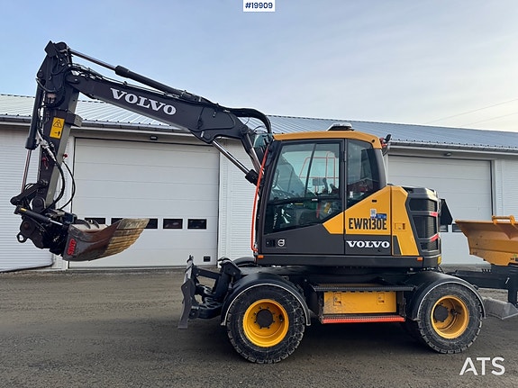 Volvo EWR130 Hjulgraver m/ Rototilt og 2 skuffer. 900 Timer! 2 of 30