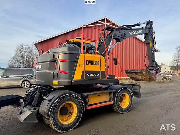 Volvo EWR130 Hjulgraver m/ Rototilt og 2 skuffer. 900 Timer! 12 of 30