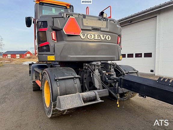 Volvo EWR130 Hjulgraver m/ Rototilt og 2 skuffer. 900 Timer! 10 of 30