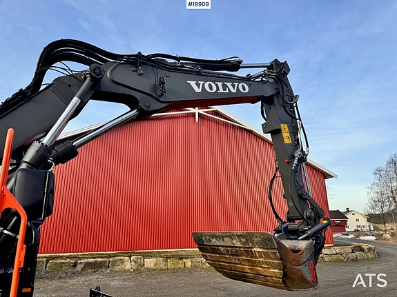 Volvo EWR130 Hjulgraver m/ Rototilt og 2 skuffer. 900 Timer! 28 of 30