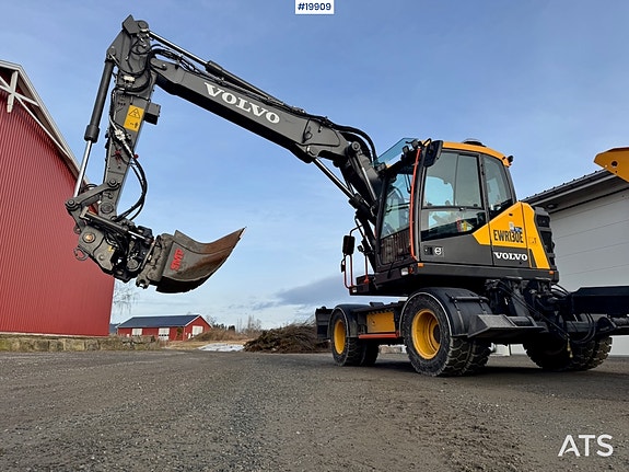 Volvo EWR130 Hjulgraver m/ Rototilt og 2 skuffer. 900 Timer! 4 of 30