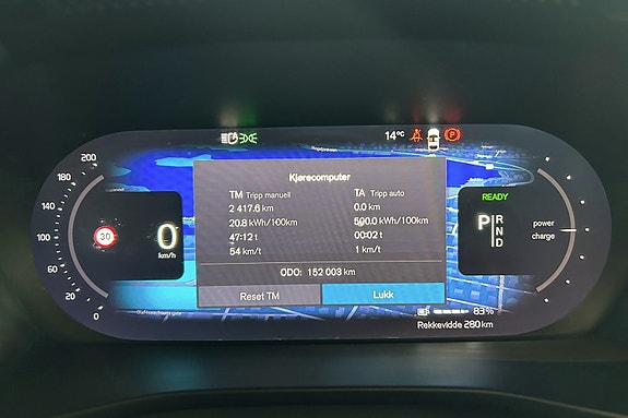 Volvo XC40 11 of 15