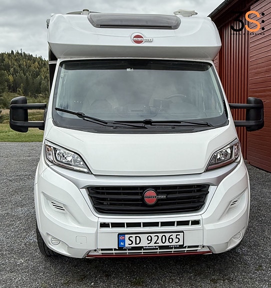 Bürstner Lyseo BT 728 Nordic Edition | Garanti | To enkle senger | Ombyggingsett for senger og sittegruppe | Aircondition, Automat | Lav KM | Skinn Interriør | Nye vinterdekk | Svært godt vedlikeholdt 2 of 30