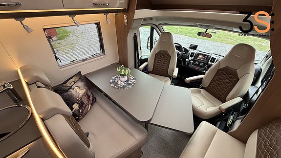 Bürstner Lyseo BT 728 Nordic Edition | Garanti | To enkle senger | Ombyggingsett for senger og sittegruppe | Aircondition, Automat | Lav KM | Skinn Interriør | Nye vinterdekk | Svært godt vedlikeholdt 12 of 30
