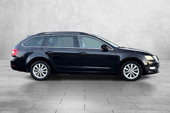 Skoda Octavia 5 of 30