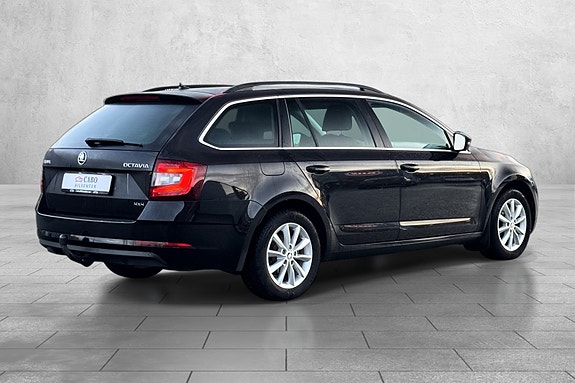 Skoda Octavia 6 of 30