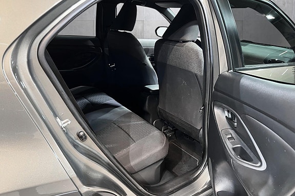 Toyota Yaris Cross 16 of 23
