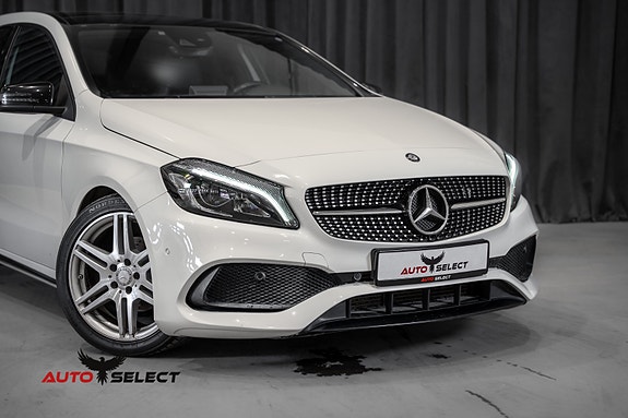 Mercedes-Benz A180 2 of 30