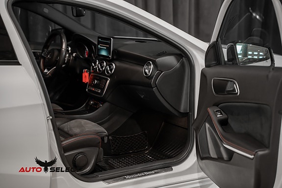 Mercedes-Benz A180 15 of 30