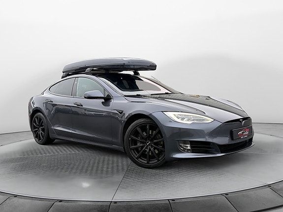 Tesla Model S 7 of 21