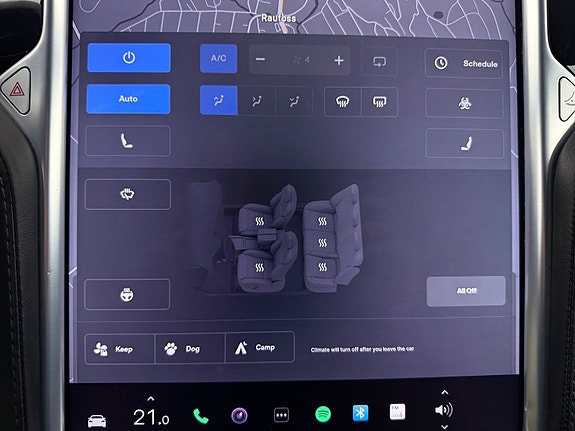 Tesla Model S 17 of 21