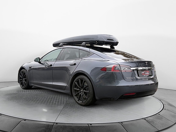 Tesla Model S 3 of 21