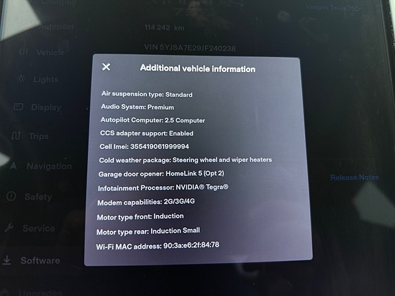 Tesla Model S 15 of 21