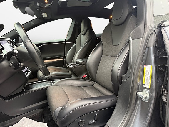 Tesla Model S 9 of 21