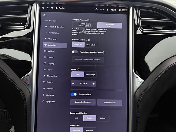 Tesla Model S 18 of 21