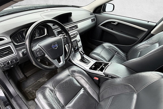 Volvo V70 9 of 30