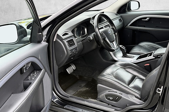 Volvo V70 7 of 30