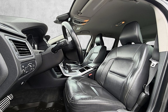 Volvo V70 8 of 30
