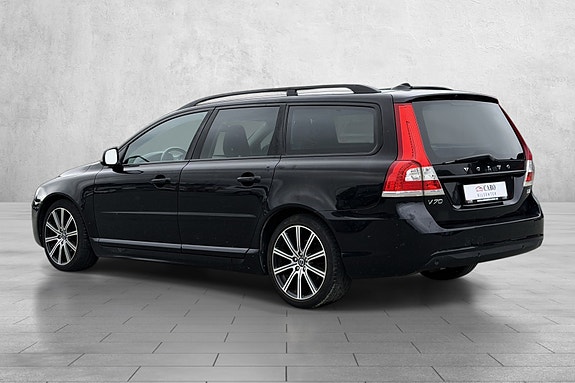 Volvo V70 6 of 30