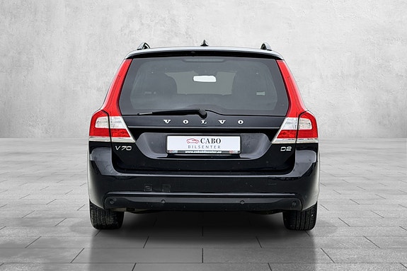 Volvo V70 5 of 30