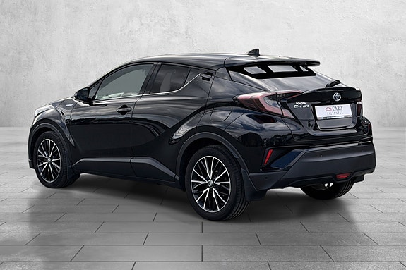 Toyota C-HR 6 of 29
