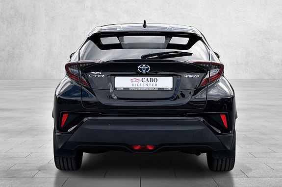 Toyota C-HR 5 of 29