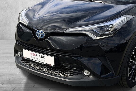 Toyota C-HR 27 of 29