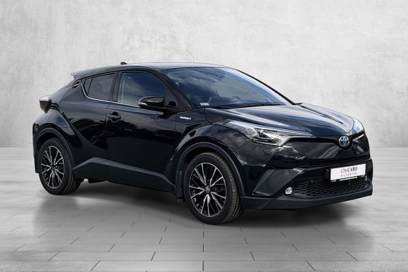 Toyota C-HR 3 of 29