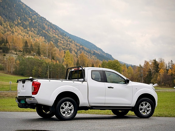 Nissan Navara 9 of 30